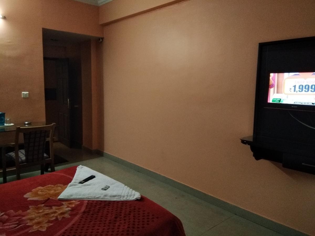 A.R.Residency Ξενοδοχείο Kunnamangalam Εξωτερικό φωτογραφία